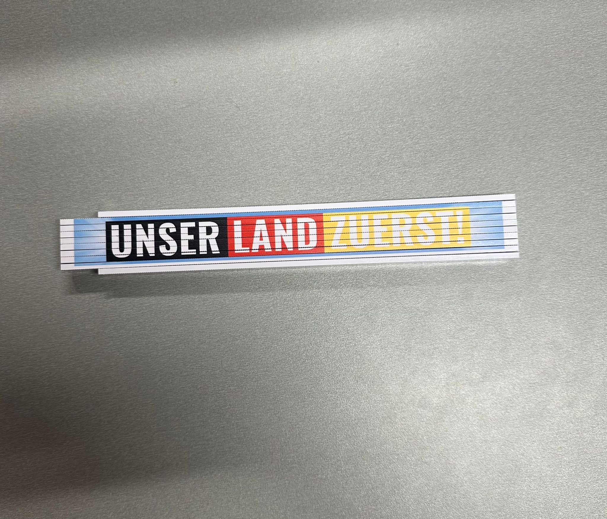 Zollstock / Meterstab 2m "Unser Land zuerst" Deutschlandfarben